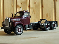 mack_b-61_001.jpg