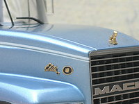 mack_cl700__lowboy_trailer_026.jpg