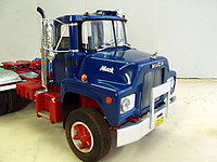 mack_dm-600__gravel_trailer_009.jpg