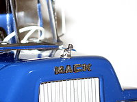 mack_dm-600__gravel_trailer_011.jpg