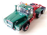 mack_dm800_013.jpg