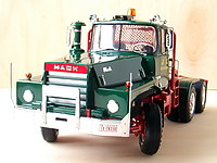mack_dm800_014.jpg