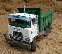 mack_fr700_dump_truck_016.jpg