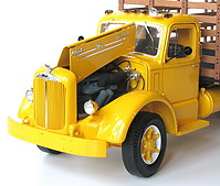 mack_lj2d_016.jpg
