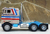 peterbilt_352_009.jpg