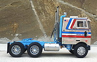 peterbilt_352_021.jpg