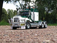 mack_valueliner_002.jpg