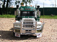 mack_valueliner_006.jpg