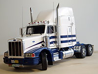 peterbilt_377_003.jpg