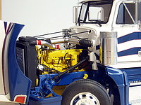 peterbilt_377_004.jpg