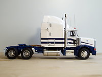 peterbilt_377_009.jpg