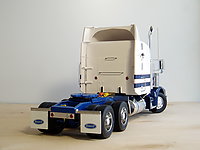 peterbilt_377_012.jpg
