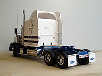 peterbilt_377_014.jpg