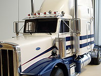 peterbilt_377_018.jpg