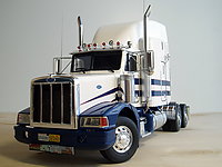 peterbilt_377_020.jpg