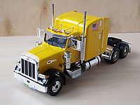 peterbilt_378_002.jpg