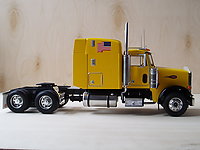 peterbilt_378_010.jpg