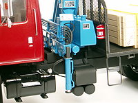 international_f-2674_013.jpg