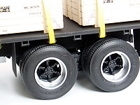 international_f-2674_015.jpg