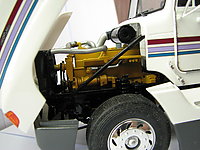 freightliner_fld120_009.jpg