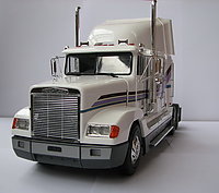 freightliner_fld120_014.jpg