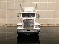 freightliner_fld120_015.jpg