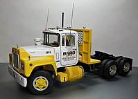 mack_r685st_017.jpg