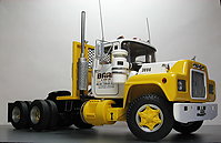 mack_r685st_020.jpg