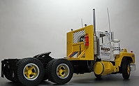 mack_r685st_021.jpg