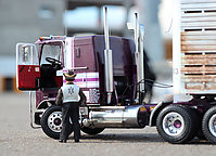 mack_cruise-liner_love_machine_003.jpg