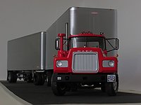 mack_r600_011.jpg