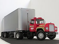 mack_r600_016.jpg