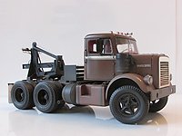 white_9000_towtruck_001.jpg
