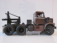 white_9000_towtruck_003.jpg
