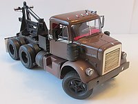 white_9000_towtruck_004.jpg