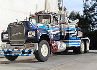 mack_rl700_western_wrecker_006.jpg