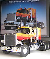 mack_rw_superliner_1979_001.jpg