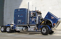 peterbilt_378_011.jpg