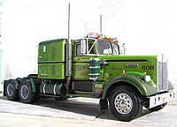 kenworth_w-900_1965_021.jpg