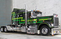kenworth_w900_custom_009.jpg