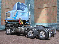 mack_mh_ultraliner_010.jpg