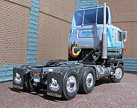 mack_mh_ultraliner_012.jpg
