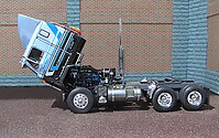 mack_mh_ultraliner_017.jpg