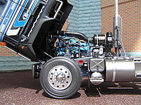 mack_mh_ultraliner_018.jpg