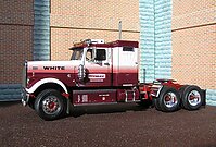 white_road_boss_001.jpg