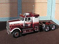 white_road_boss_004.jpg