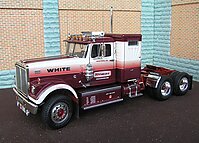 white_road_boss_015.jpg