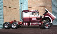 white_road_boss_028.jpg