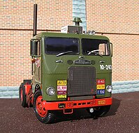 white_freightliner_coe_4x2_cf_008.jpg