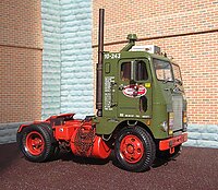 white_freightliner_coe_4x2_cf_010.jpg